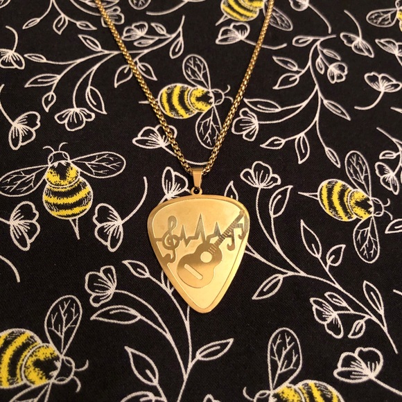 Jewelry - Gold Tone Guitar Pendant Necklace